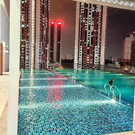 Chambers Residence Klcc By Purple Orchid Kuala Lumpur Buitenkant foto