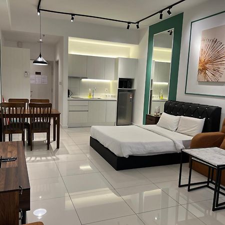 Chambers Residence Klcc By Purple Orchid Kuala Lumpur Buitenkant foto