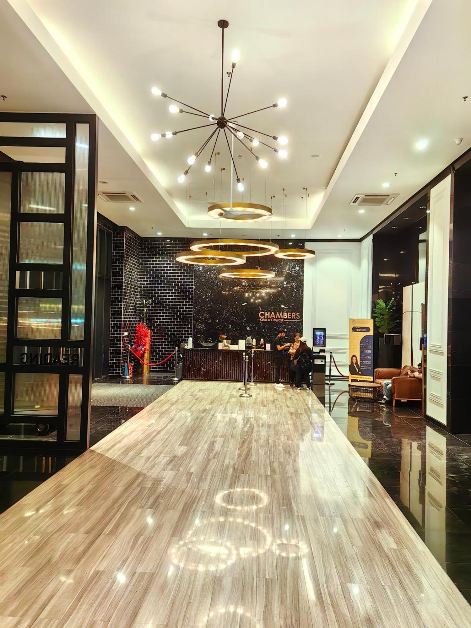 Chambers Residence Klcc By Purple Orchid Kuala Lumpur Buitenkant foto