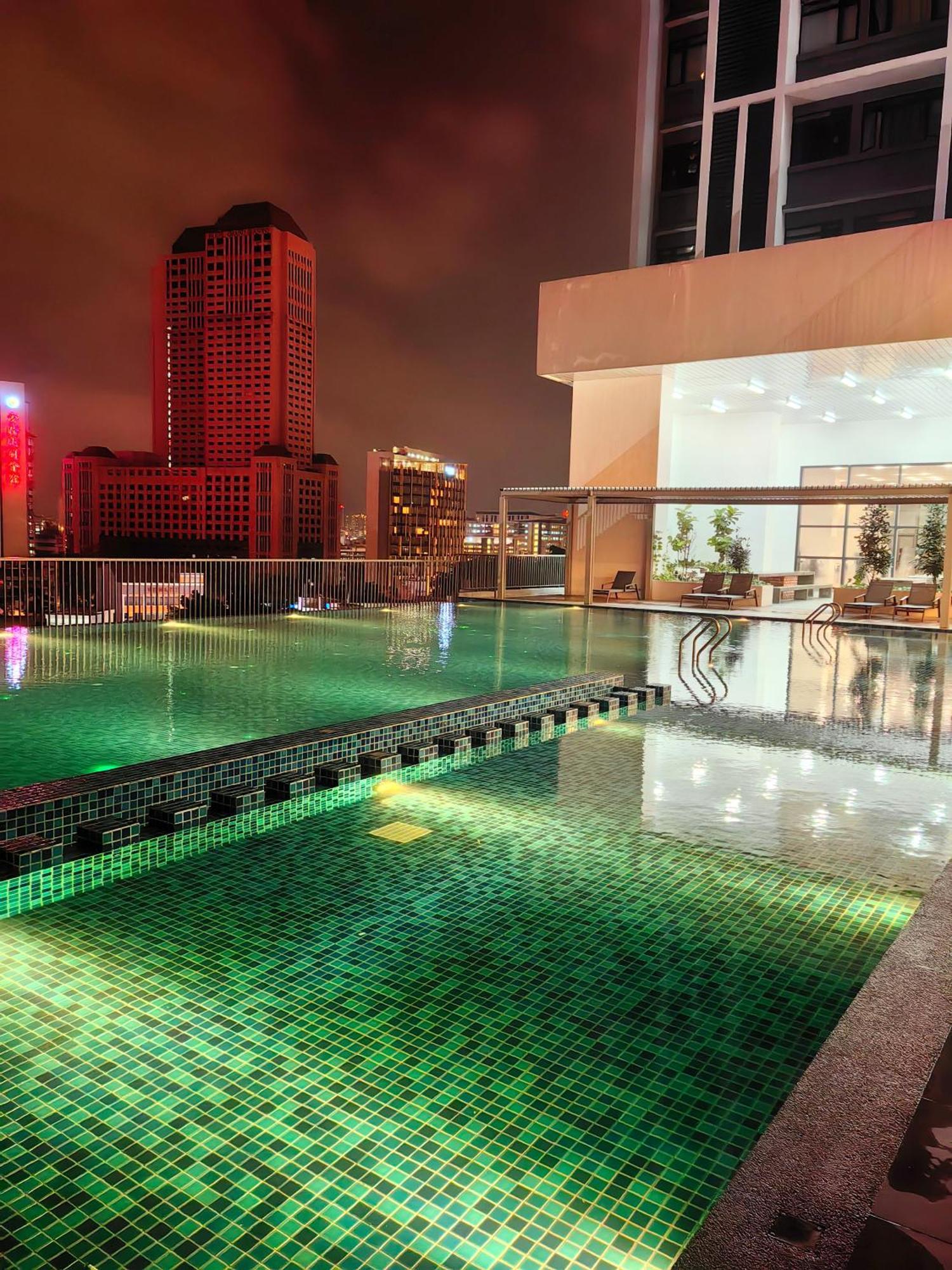 Chambers Residence Klcc By Purple Orchid Kuala Lumpur Buitenkant foto